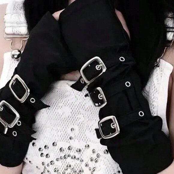 Gothic Fingerless Buckle Gloves Y2K NWT - Picture 2 of 3